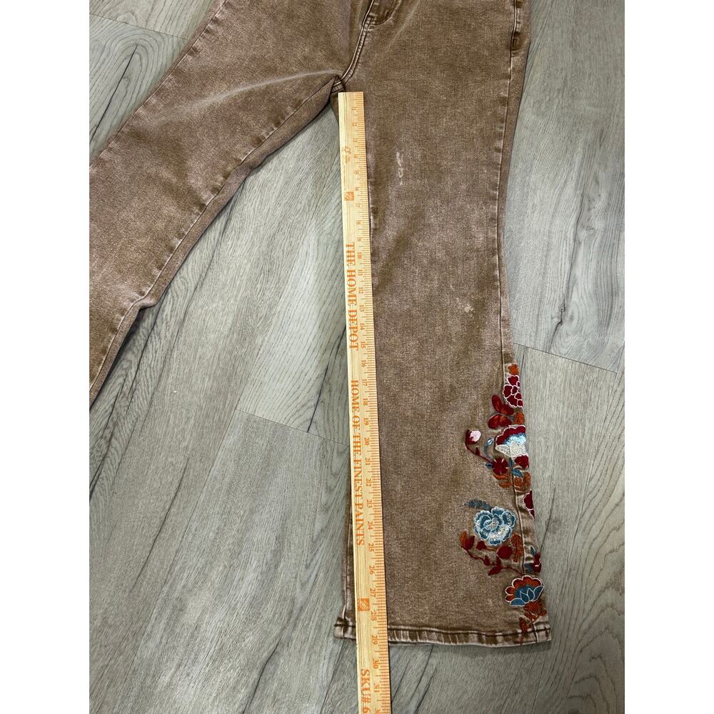 Flamingals Large Brown Floral Embroidered Flare Jeans Boho Western Y2K - Picture 6 of 7